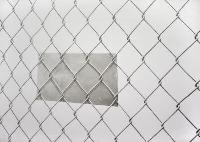 Drawing_wire mesh and signboard